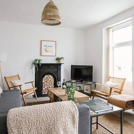 Cosy Period Cottage 2Min Walk To The Beach Portrush Kültér fotó