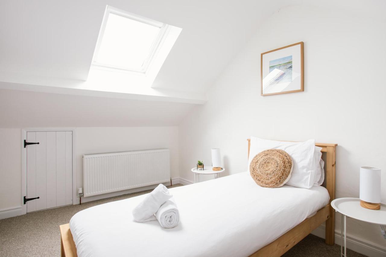 Cosy Period Cottage 2Min Walk To The Beach Portrush Kültér fotó