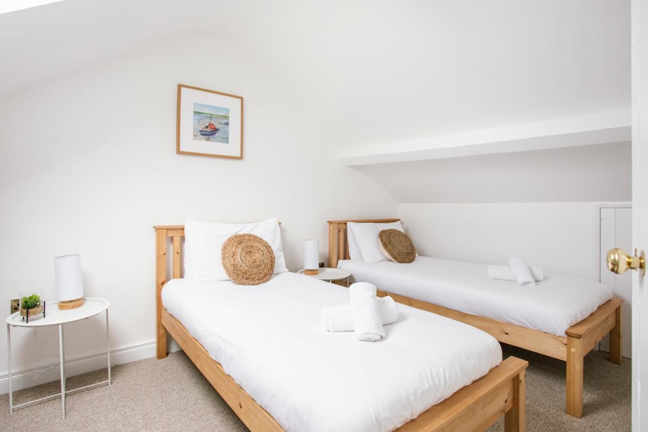 Cosy Period Cottage 2Min Walk To The Beach Portrush Kültér fotó